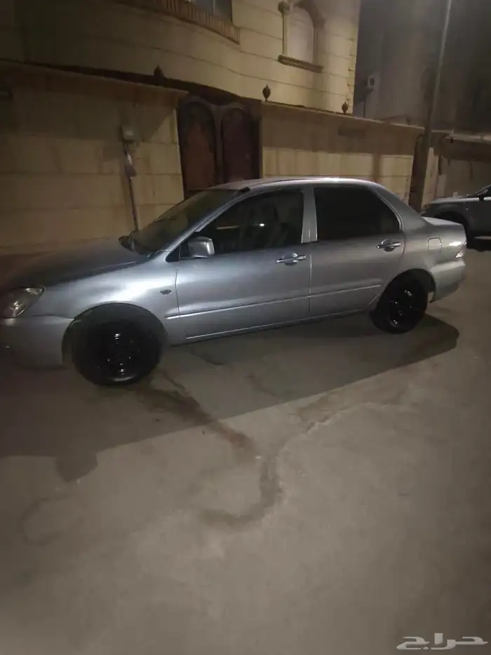 لانسر 2005 للبيع 3