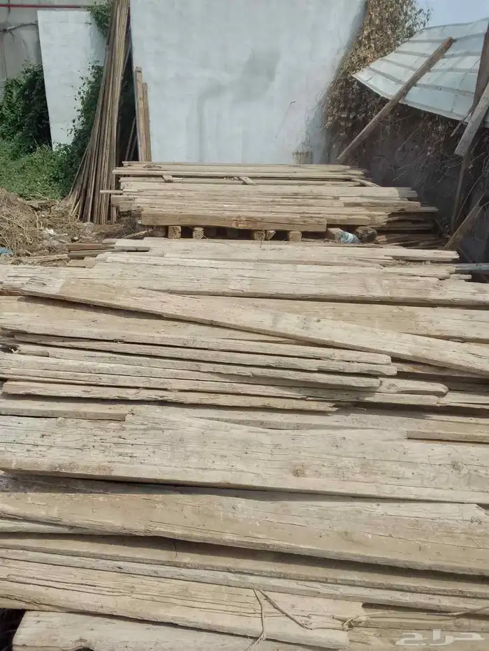 خشب للبيع مستعمل بحاله ممتازه الخشب سويدي مرابيع والواح 0
