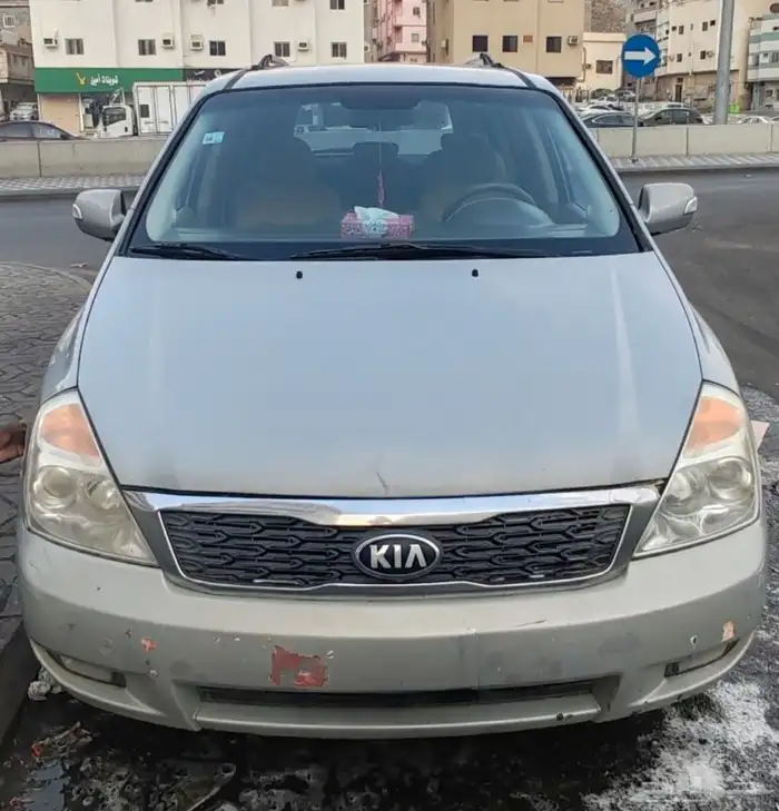 كيا كرنفال استاندر موديل 2015 مكينه وجير وشاص ومكيف بودي شرط 0