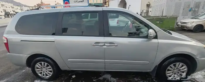 كيا كرنفال استاندر موديل 2015 مكينه وجير وشاص ومكيف بودي شرط 3