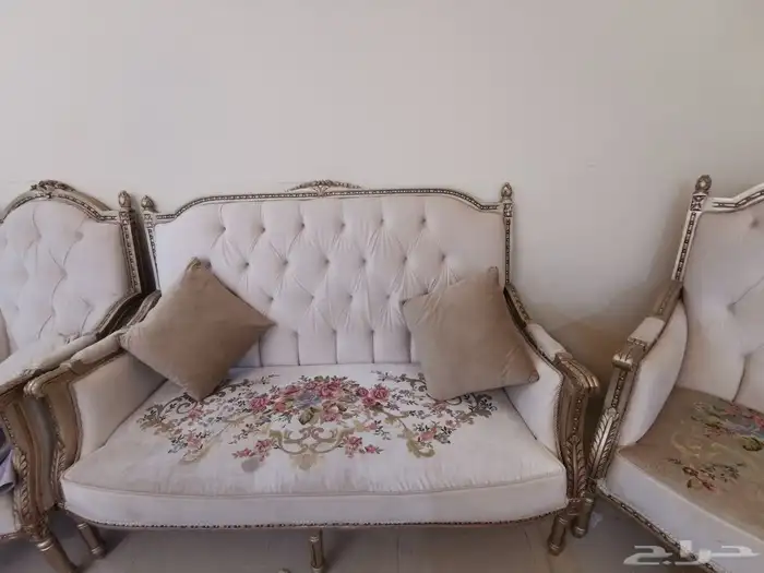 كنب كلاسيكي للبيع 0