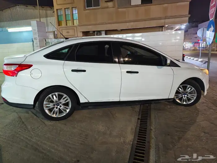 Ford focus 1.6L. 2014 2