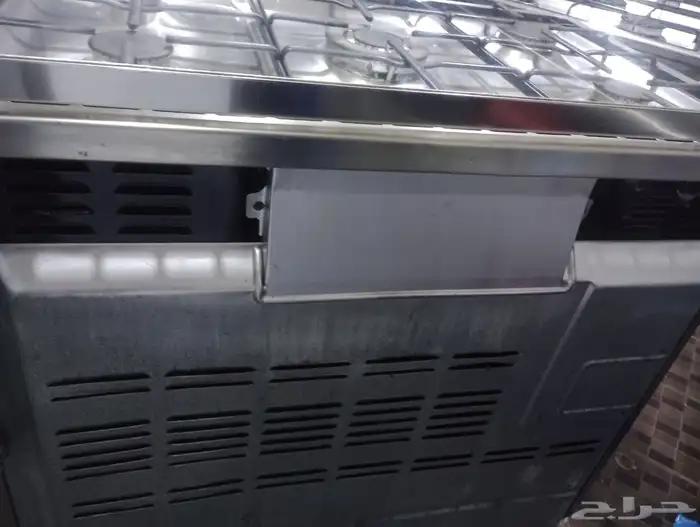 للبيع فرن ايطالي تكنو غاز اصلي مقاس60 90 موجود في المحل جده 4