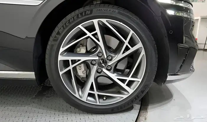 جنسس جي 90 GENESIS G90 2023 4