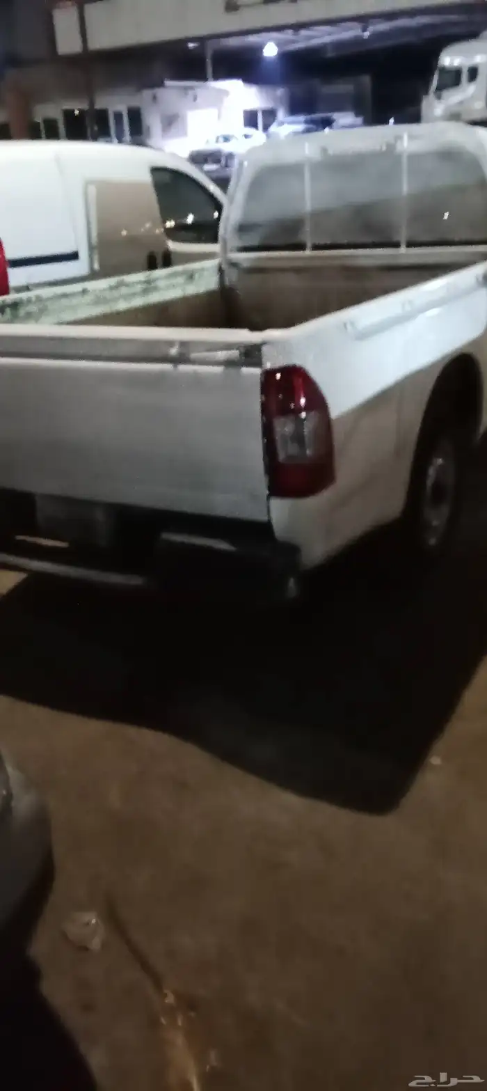 ايسوزو 2008 محركات نضيف يوجد بها بعض الرشات 2