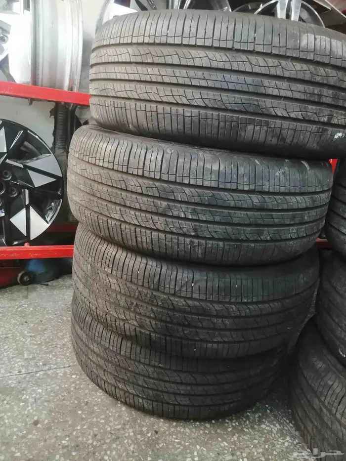 كفرات شبه جديد على الشرط 1