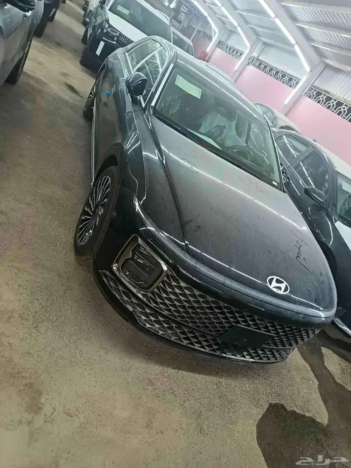 هيونداي أزيرا كلجرافي أسود 2025 1