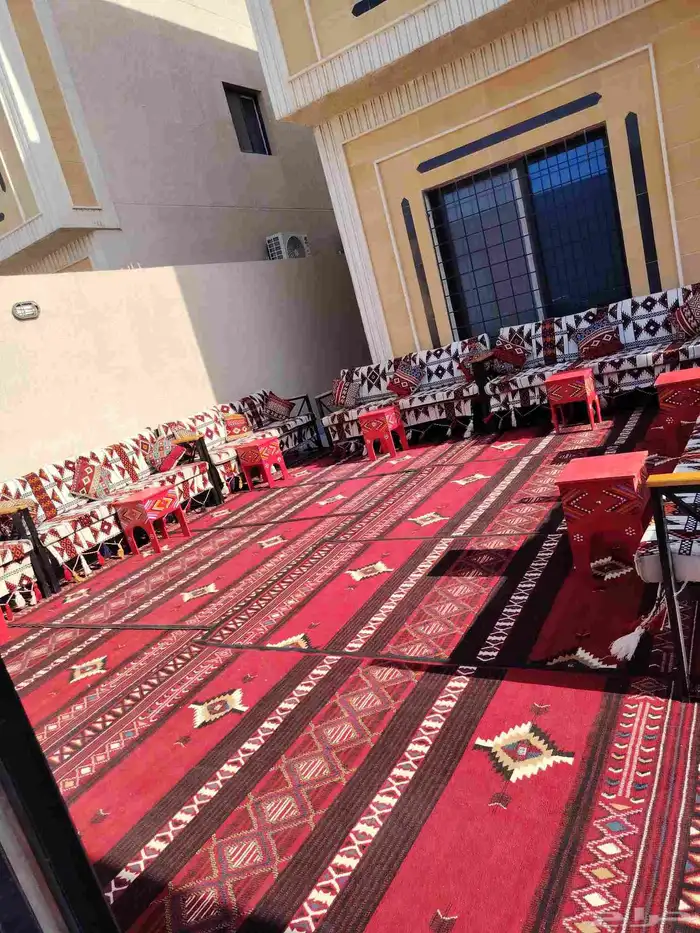 تاجر طاولات كراسي تاجير جلسات شعبيه تاجير كنب 1