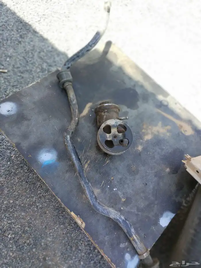 هايلكس 2011 قطع غيار 2