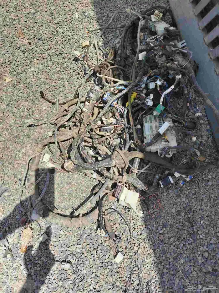 هايلكس 2011 قطع غيار 0