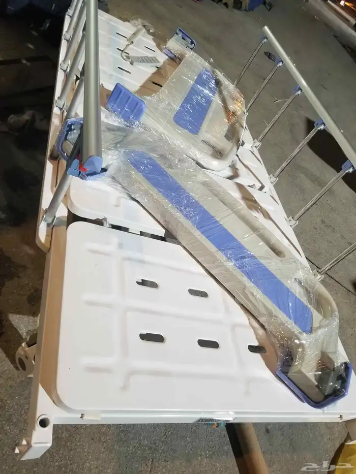 سرير طبي 1