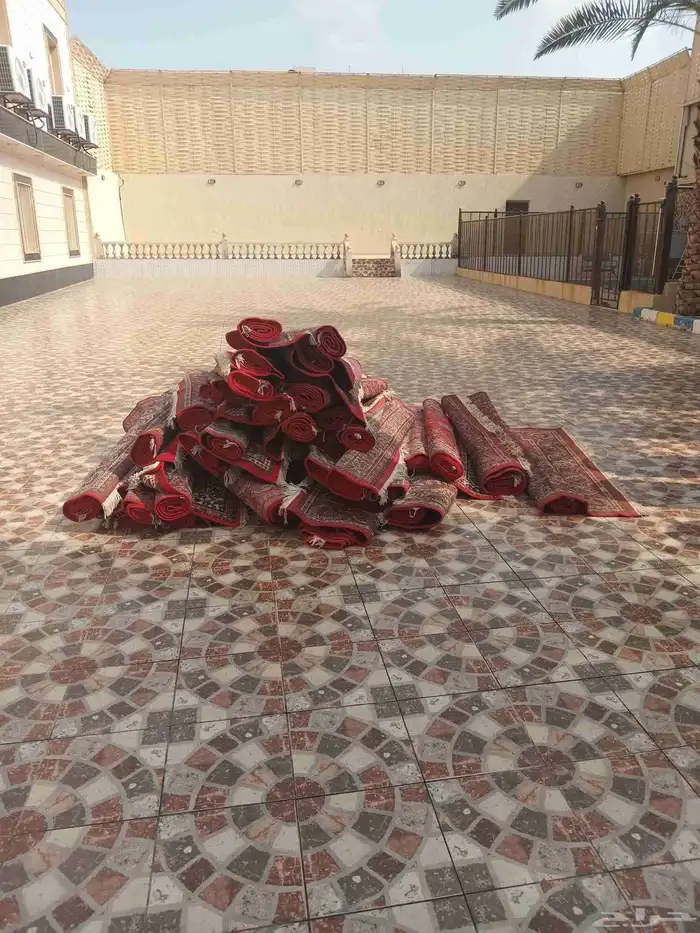 للبيع فرشه مستعمل نظيف أفراح 0
