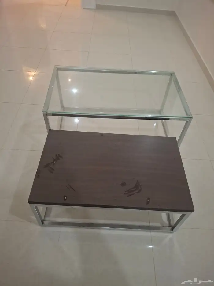 طاوله تقديم توضع في وسط الغرفه 5