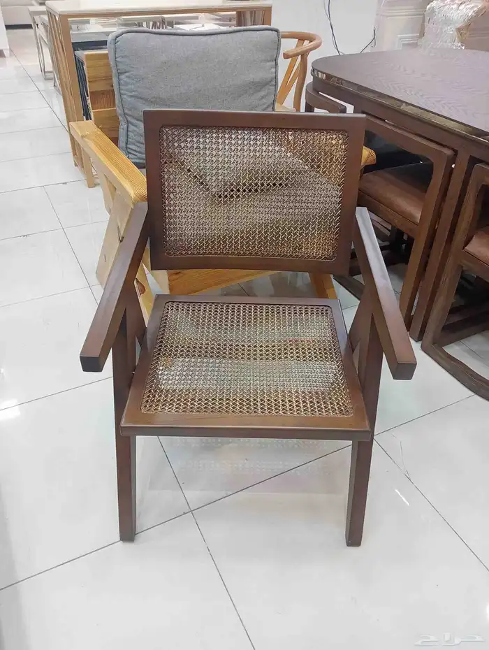 تصميمات مبتكرة لأنواع الاثاث المختلفة مصنعة من اجود الاخشاب 37