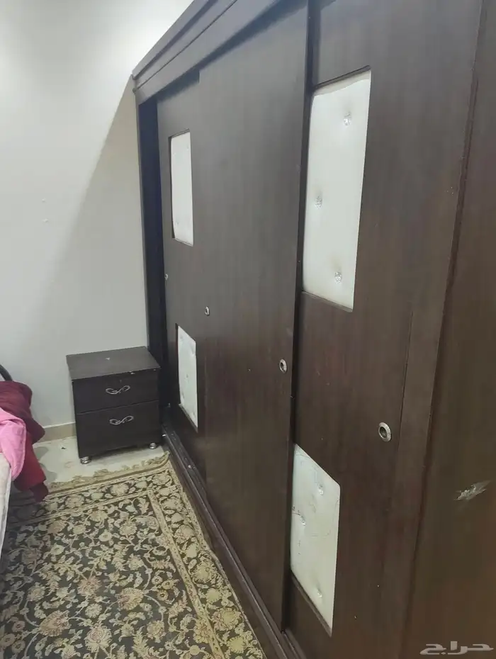 غرفة نوم( سرير كبير   مرتبة جديدة  2 كومدينو  تسريحة) 1