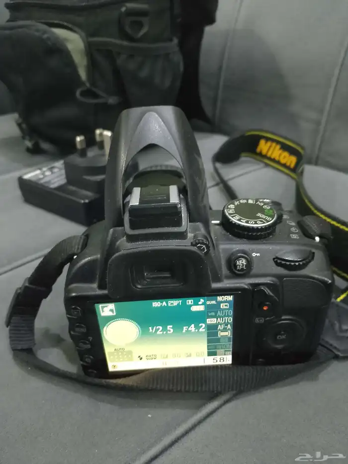 كاميرا نيكون D3100 3