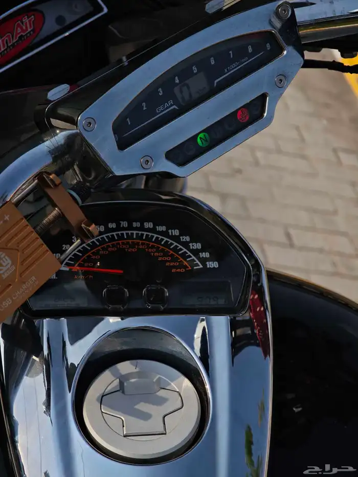 دباب سوزوكي بوليفارد 1800 m109r 8