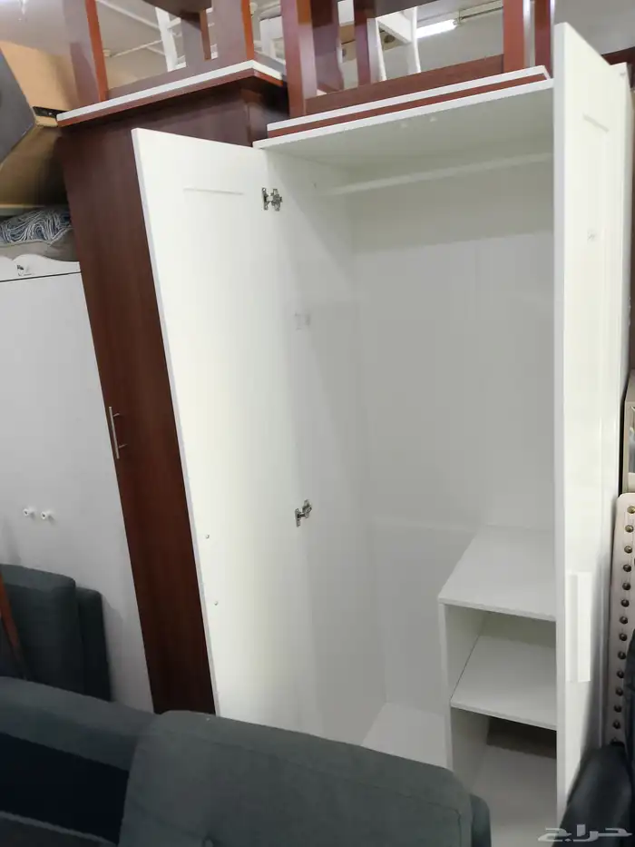 متوفر دولاب بابين ايكيا مستخدم نضيف 0