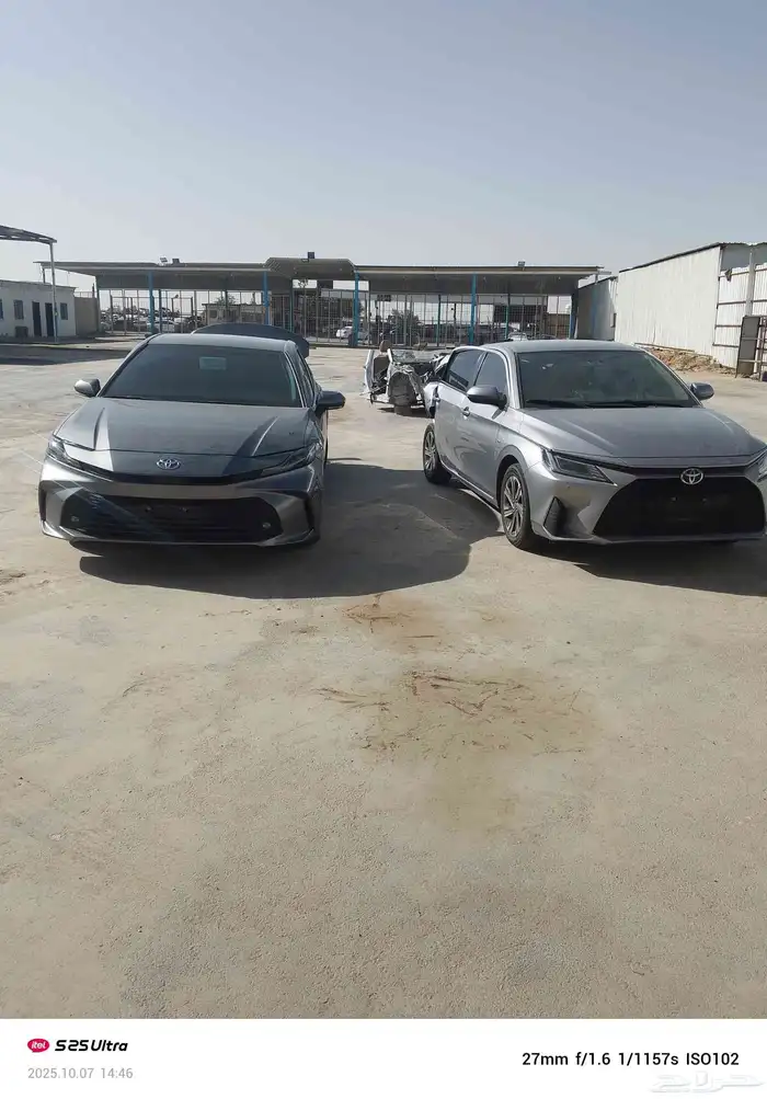 تشليح كامري قطع غيار 2025 لون تيتانيوم وجميع الاالوان 4