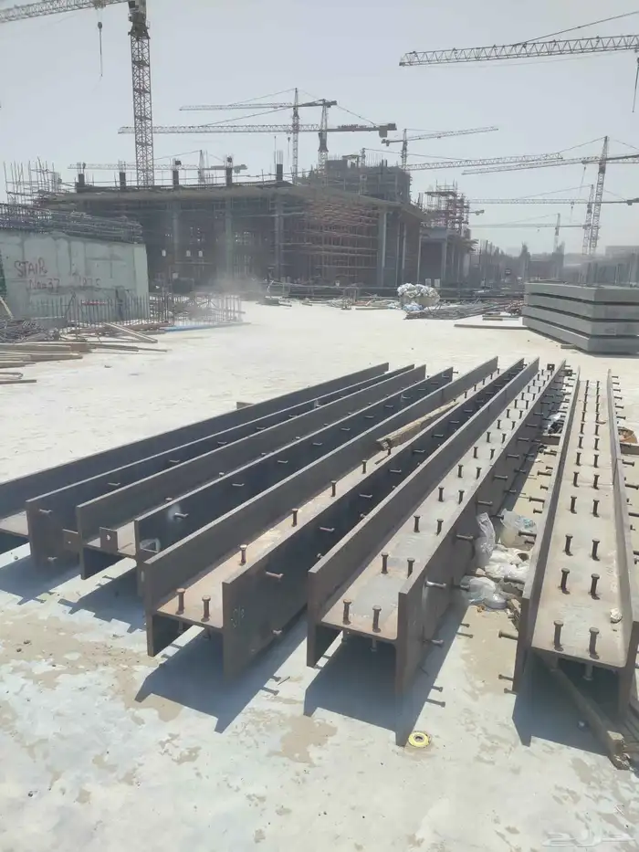 توريد وتنفيذ جميع مشاريع الاستيل  هناقر  مستودعات 0