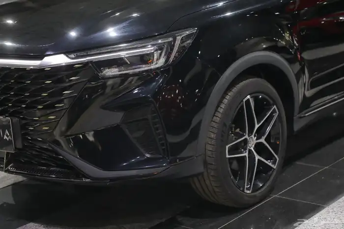 ام جي MG RX5 موديل 2023 9