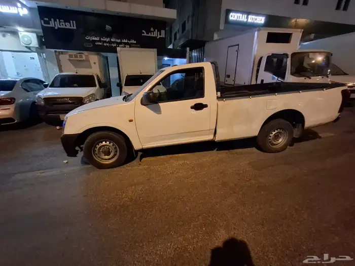وانيت ايسوزو 2007 4