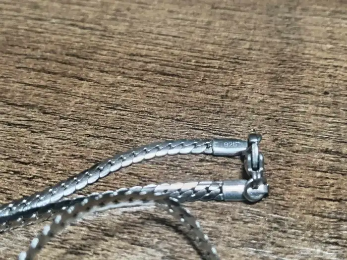 سلسال فضة عيار 925 للبيع المستعجل 9 جرام 2