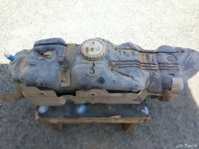 هايلكس 2011 قطع غيار 8