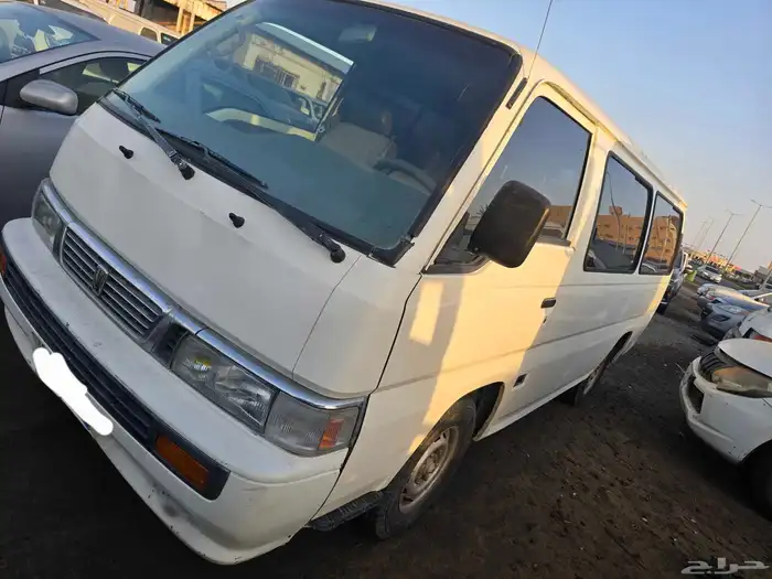 باص نيسان 2