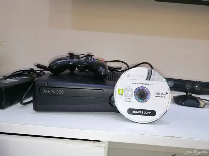 XBOX 360 نظيف مع كامل ملحقاته 0