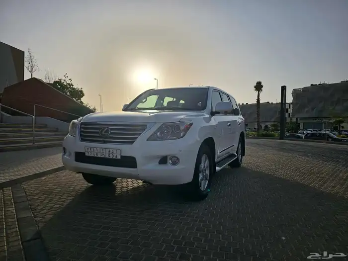جيب لكزس 2010 lx570 مستخدم أول 1