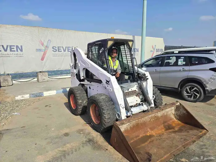بوب كات للإيجار مع كامل الوراق و سواق نظامي bobcat for rent 3