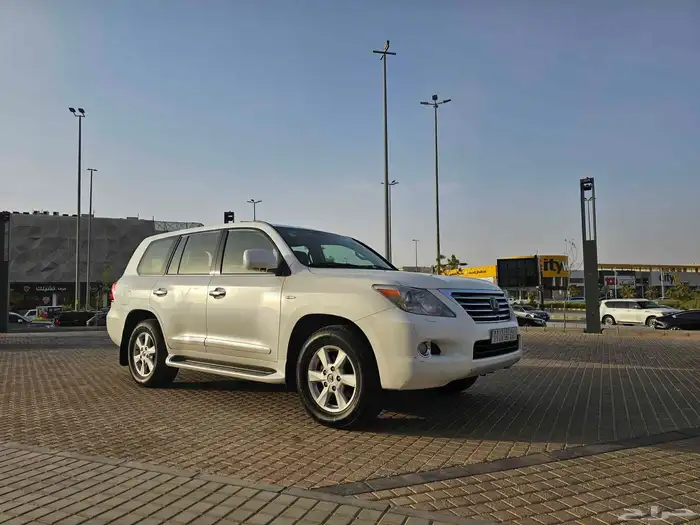 جيب لكزس 2010 lx570 مستخدم أول 0