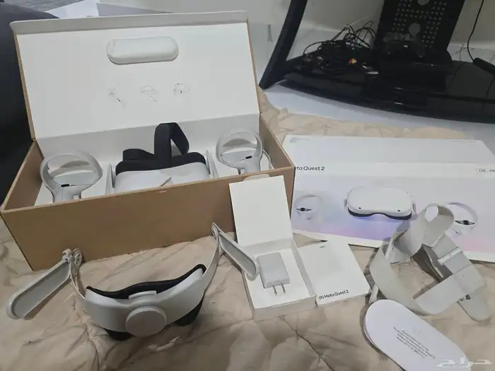 نظارة الواقع الافتراضي qculus meta quest 2 للبيع 0
