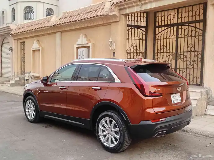 كاديلاك xt4 2019 5