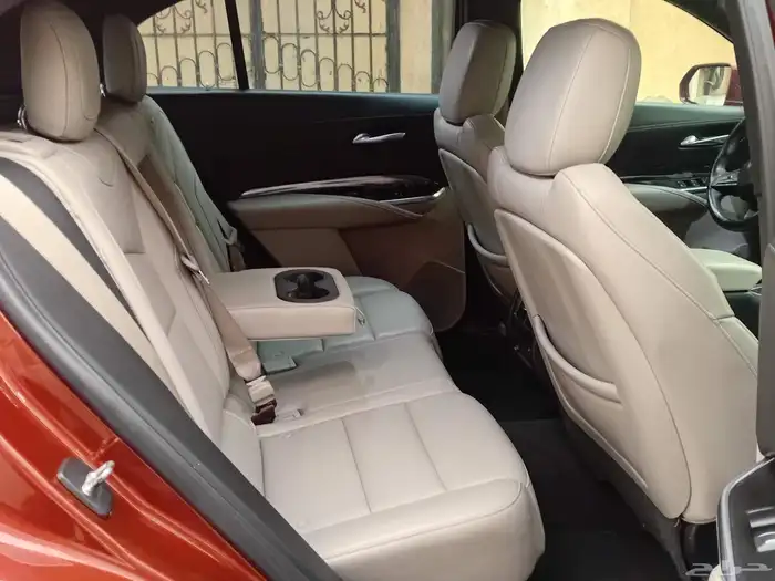 كاديلاك xt4 2019 11