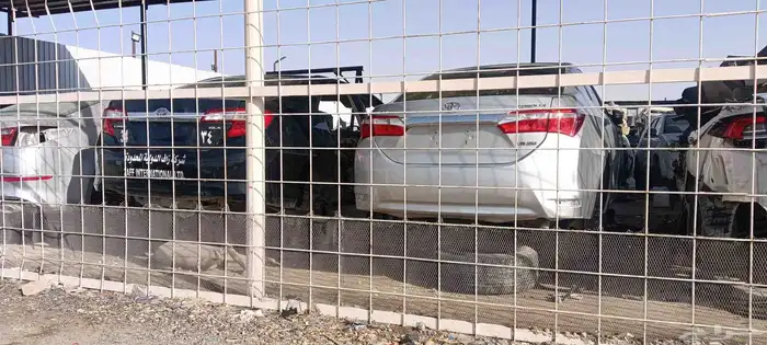 موجود لدينا تشليح كورلا وكامري ويارس وجميع انواع الموديلات 3