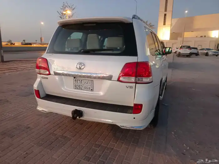 لاندكروزر ماشي 472 3