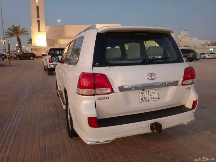 لاندكروزر ماشي 472 0