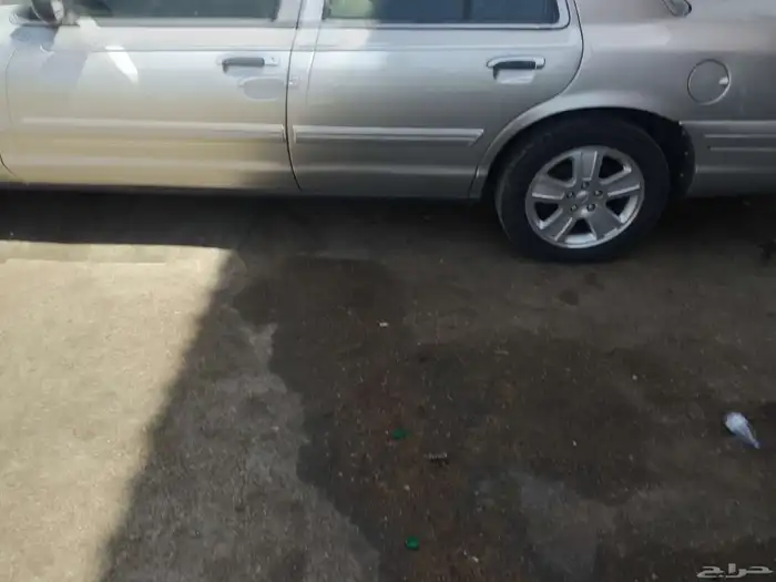 قطع تشليح فورد فكتوريا 2008 3