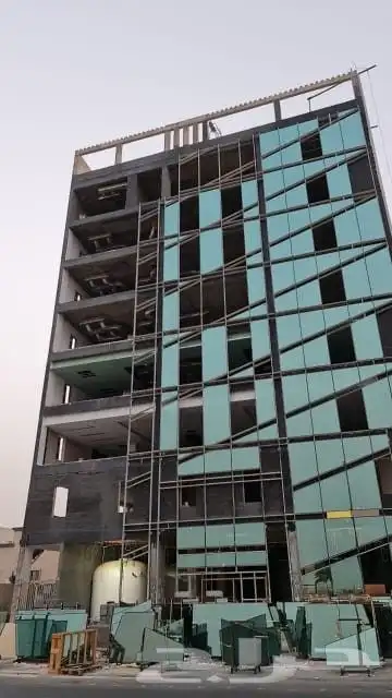 مقاول كلادينج واستركشر وسكريت والمنيوم وكنترول ومضلات وحروف 1