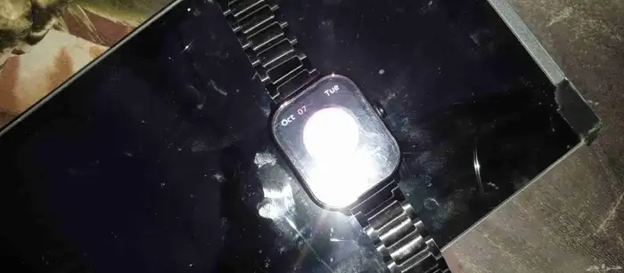 ساعه مع سماعه بلوتوث جديده 1