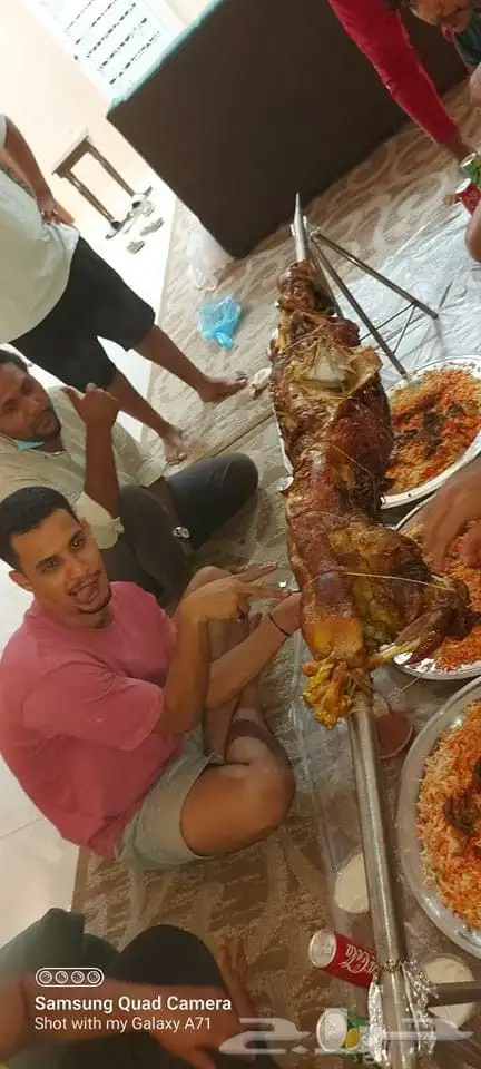 مطعم الخير يقدم خروف سيخ على الجمر 1 خروف مشوي   2   دجاج مش 6