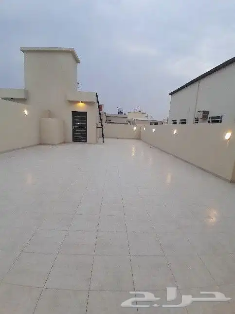 للبيع روف علوي مع ملحق تشطيب راقي حي النزهة من 700الف 24