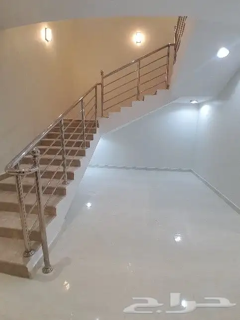 للبيع روف علوي مع ملحق تشطيب راقي حي النزهة من 700الف 13