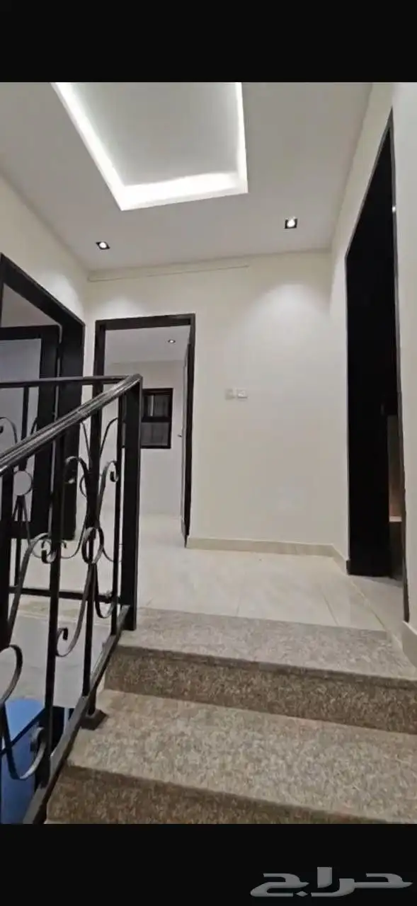 شقة للبيع في حي الجنادرية 0