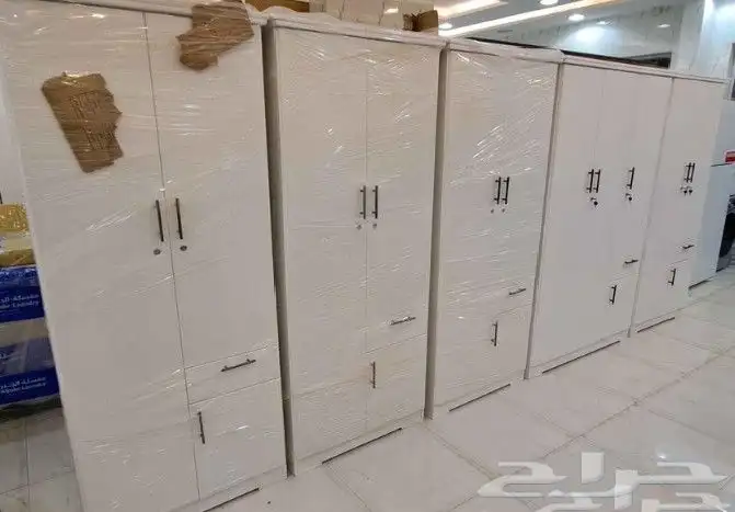 دواليب وطني بابين لون ابيض خشب وطني صناعه سعوديه 2