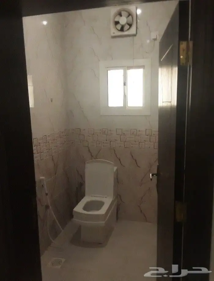 عمارة للبيع في بحرة 13