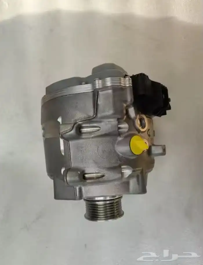 متوفر قطع غيار جديد اوديa8 وبنتلي 4