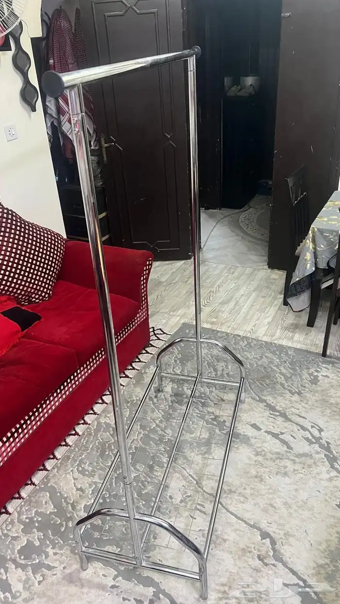 علاقة ملابس 2
